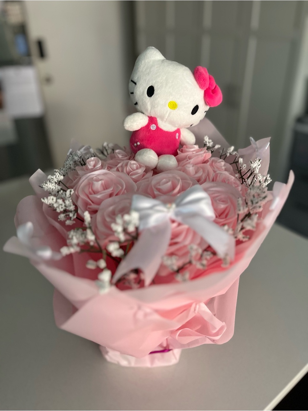 Hello Kitty baby Pink Plush and satin Rose Bouquet gift